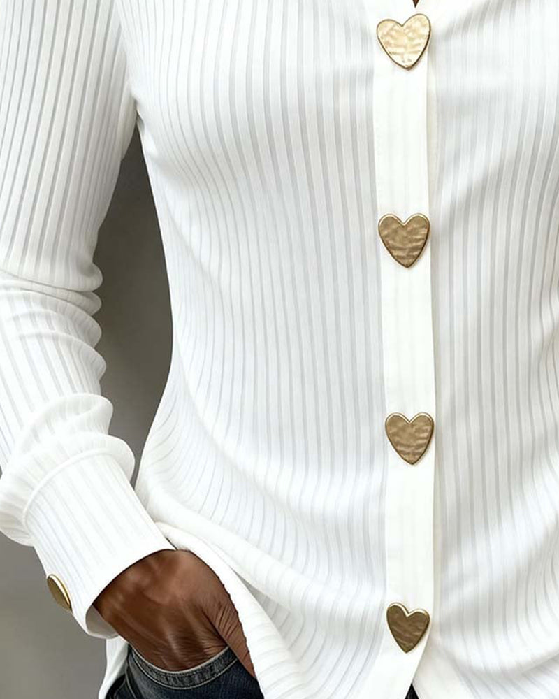 AMORE | CAMICIA A MANICHE LUNGHE CON BOTTONI A FORMA DI CUORE