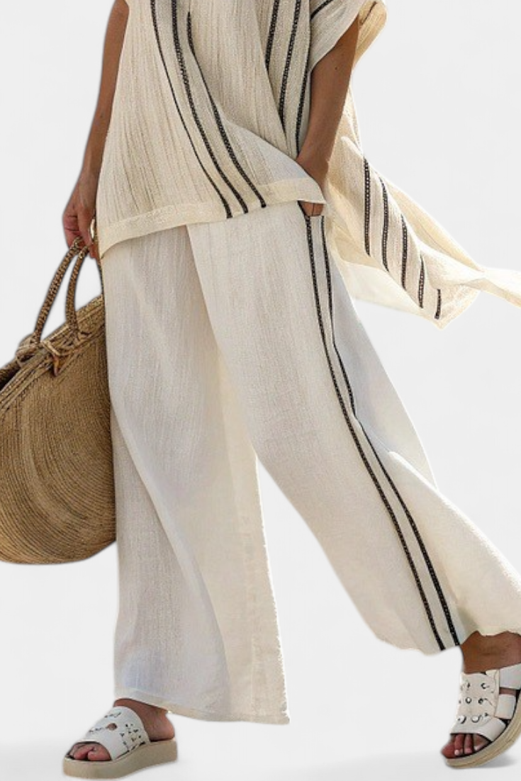 GREYSEN | BLUSA IN LINO IVORY E PANTALONI A RIGHE NERE